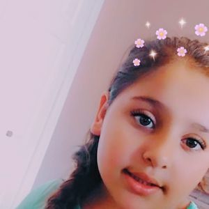 Meet your Posher, Naomi nevarez